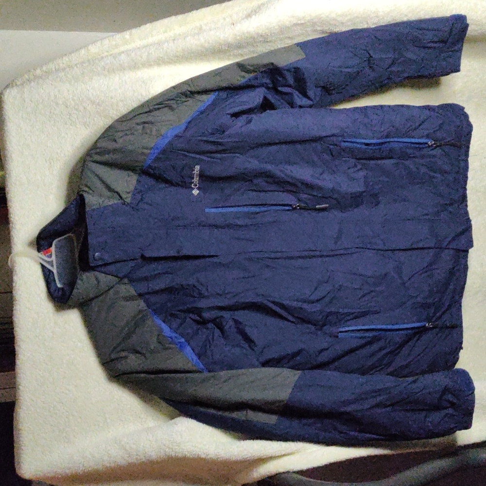 Columbia men's size medium blue and gray water resistant jacket